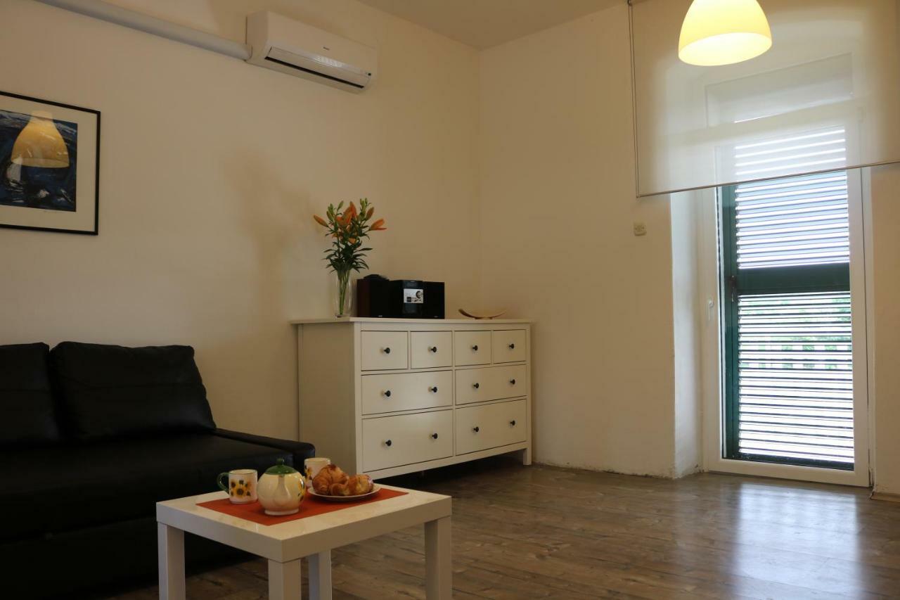 Villa Zwei Zedern Pićan 外观 照片